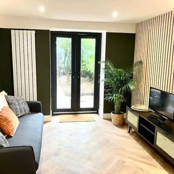 City Centre Garden Apartment, hotel v destinaci Exeter