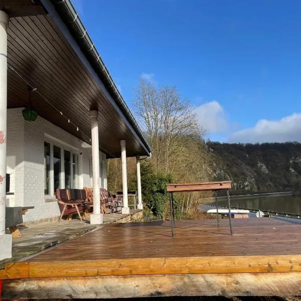 Le Paradis Mosan, hotel sa Waulsort