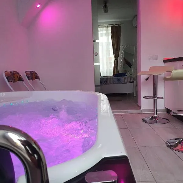 White House & Jacuzzi, hotel a Sibiu