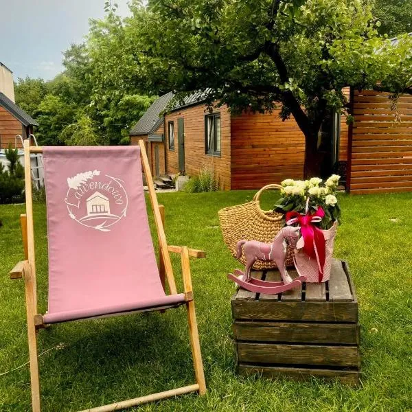 Lawendowo- sauna, jacuzzi, domki w ogrodzie i apartamenty w kamienicy, hotel v destinaci Sandoměř