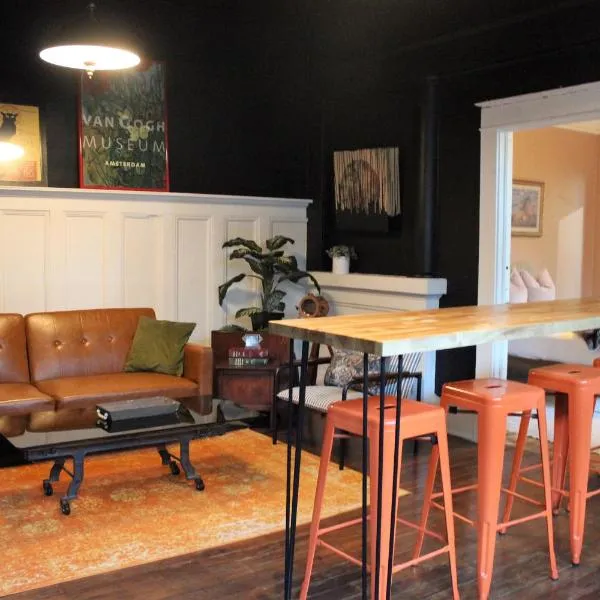 #casa Mina #1 Central Rio Grande Historic Dist, hotel v destinaci El Paso