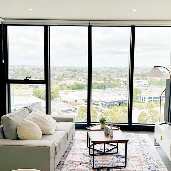 Sunset Serenity 2 bedroom Apt in Olympic Park, hotel in Sydney