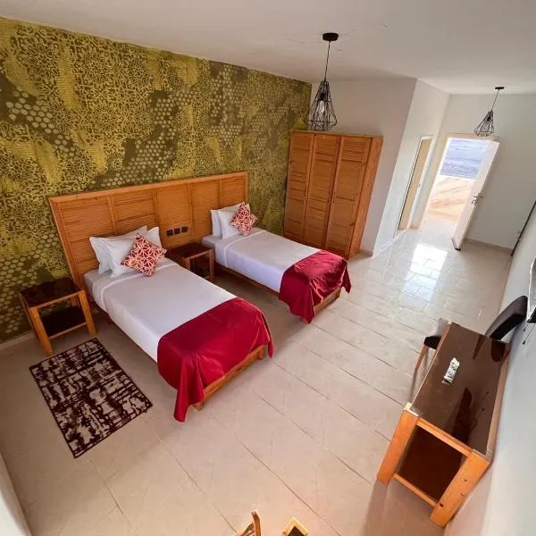 Fyndy Hotel Bir Gandouz, hotel v destinaci Aousserd