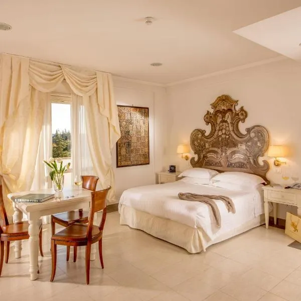 Arcom Palace, hotel din Pomezia