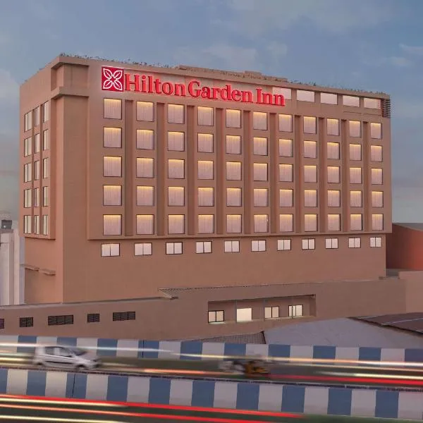 Hilton Garden Inn Surat City Centre, hotel v destinaci Súrat