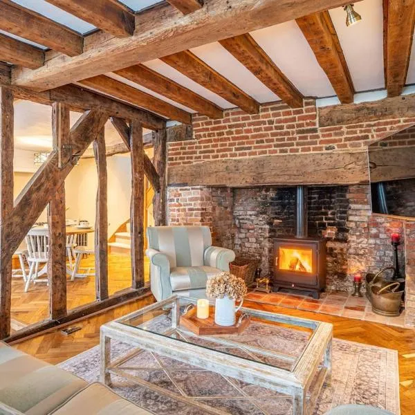 Beautiful Cottage in Hatfield Broad Oak - Near Stansted Airport, hotel in Hatfield Broad Oak