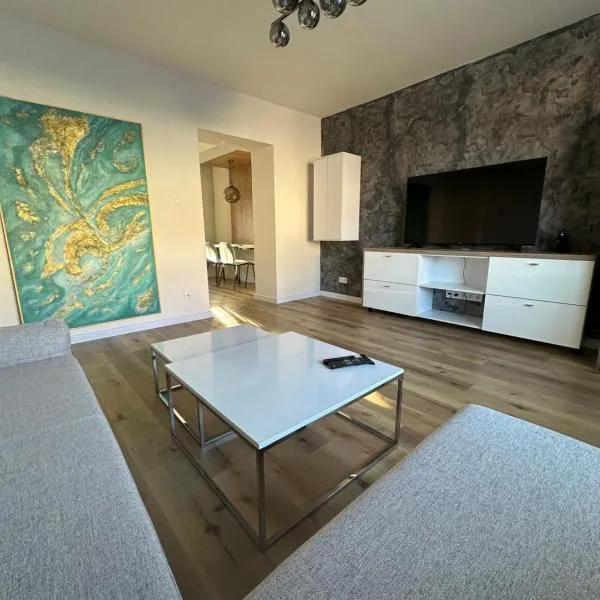 2 izbový moderný byt centrum, hotel Nagykürtösön