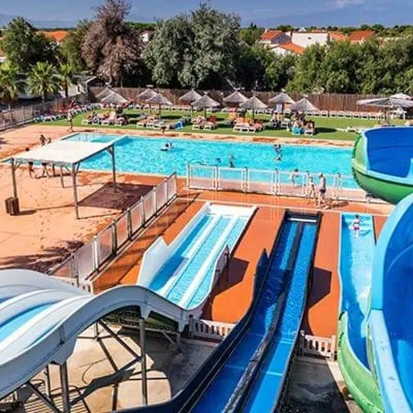 Mobil Home 2 chambre 4 à 6 personne en camping 4 étoiles – hotel w mieście Torreilles
