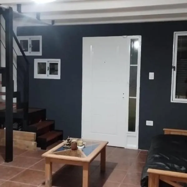 Casa en cosquin, hotel em Cosquín