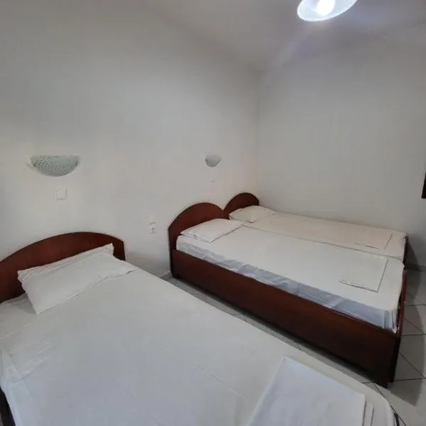 Villa themis Ενοικιαζόμενα δωμάτια, hotel v destinácii Nei Poroi