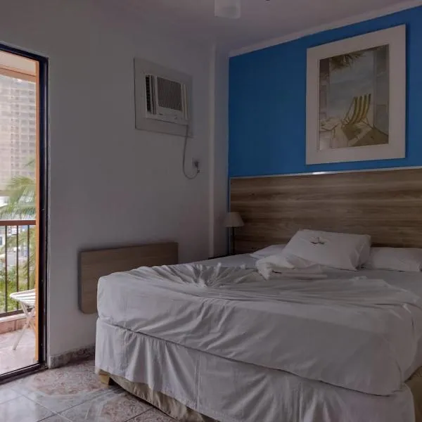 Hotel Astúrias, hotel i Guarujá