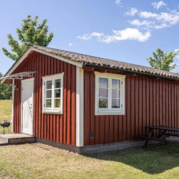 Husdjursvänlig semesterstuga Lillaskogen, hotel v destinaci Hässleholm
