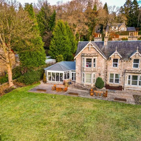 Claymore Apartments, hotel v destinaci Pitlochry