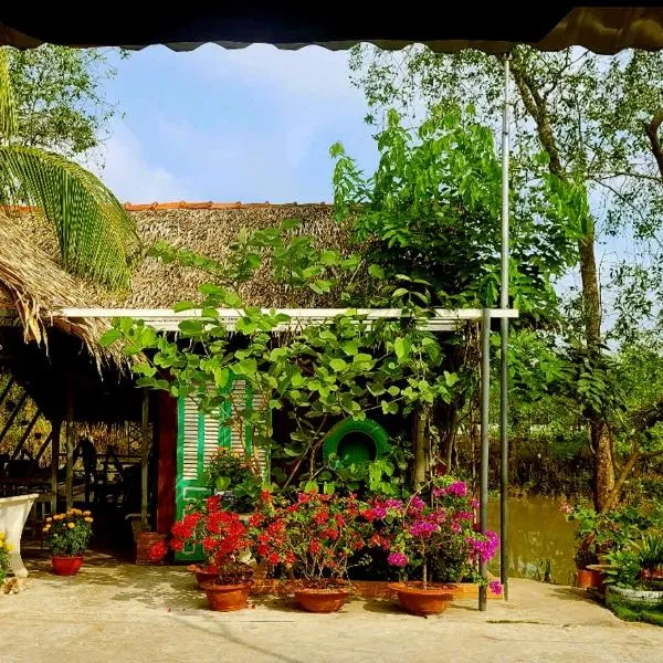 BOSA Homestay - Mekong Riverside、カントーのホテル