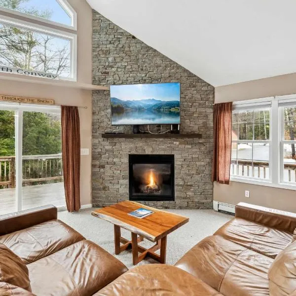 Minutes to Downtown & National Forest Ash Lodge, hotel v mestu Conway