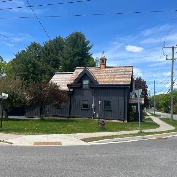 Century Home in Bracebridge Muskoka, hotel en Bracebridge