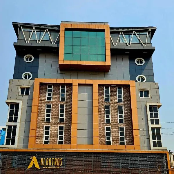 Albatros Premium Hôtel, hotel v destinaci Yaoundé