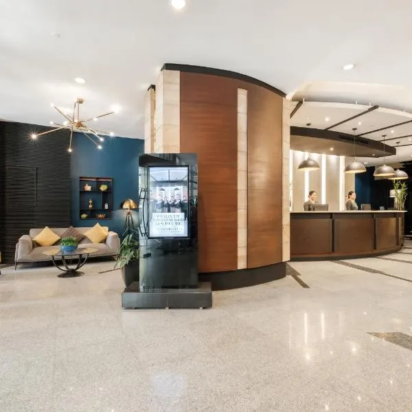 Greenhills Elan Hotel Modern - Newly Renovated, מלון במנילה