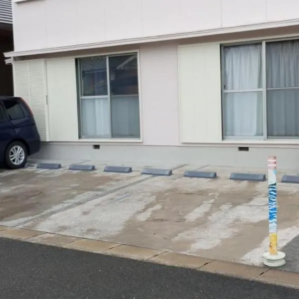 Mike's B&B Tokoname, hotel v destinaci Tokoname