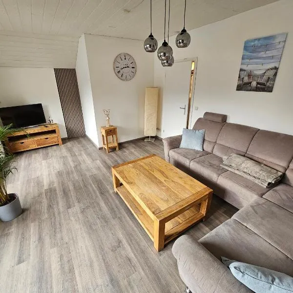 Ferienwohnung am Heuberg, hotel v mestu Bad König