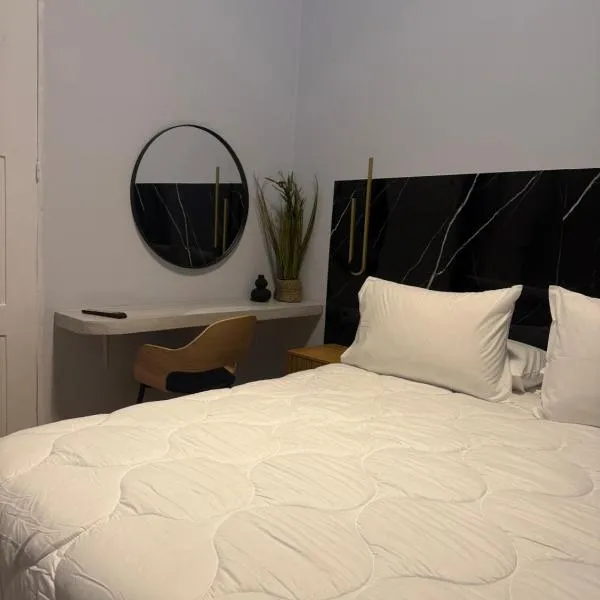 Byzantium Suite in the centre of Hermoupolis, hotel in Ermoupoli