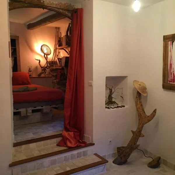 Le monde de Théodore, hotel v destinaci Anduze