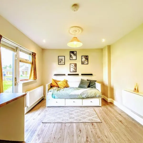 Private en-suite room, hotel en Dunboyne
