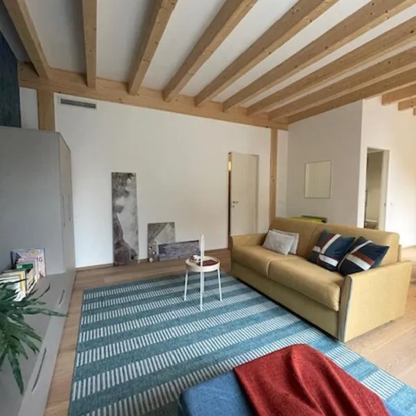 Nine Rooms Apartment, hotel v destinaci Trento