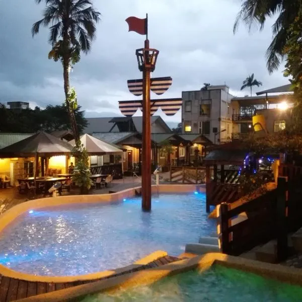 Viesnīca Cocos Hot Spring Hotel pilsētā Ruisui