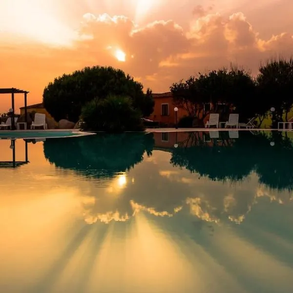 Casa bouganville Vignola Mare, ξενοδοχείο σε Vignola Mare