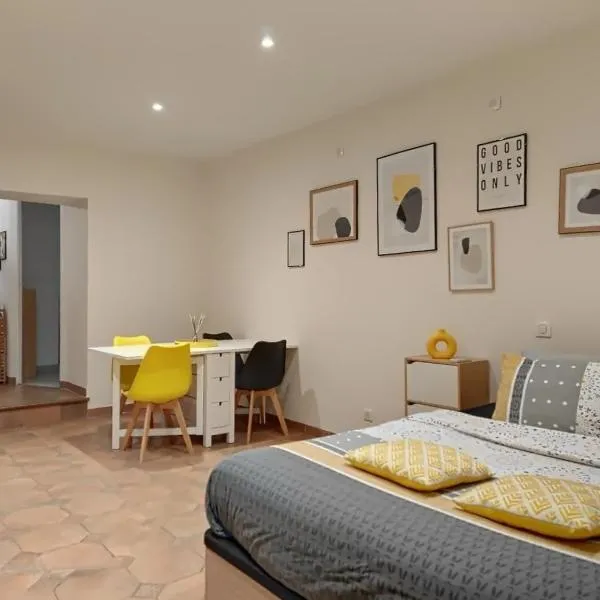 Cabanon provençal, hotel di Rochefort-du-Gard