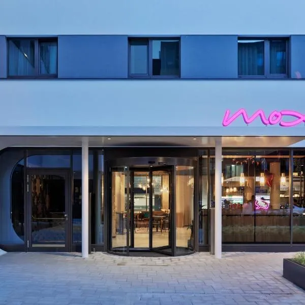 Moxy Hamburg Altona, khách sạn ở Hamburg