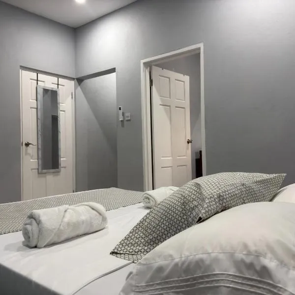 Hilltop Condos Unit #2, hotel v destinaci Gros Islet