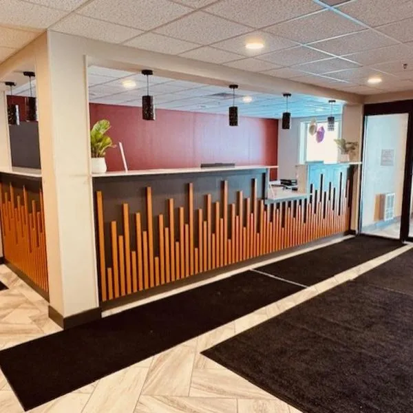 Red Rock Hotel & Suites, hotel v destinaci Hibbing