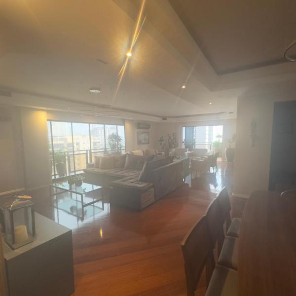 Apartamento de Alto Padrão