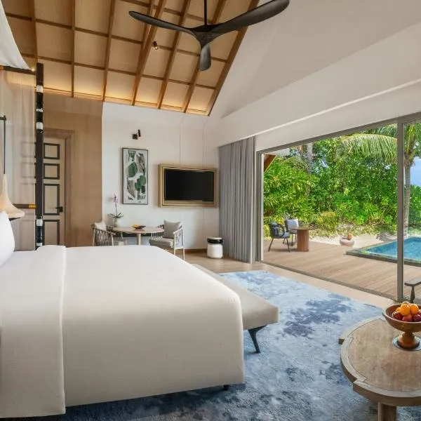 JW Marriott Maldives Kaafu Atoll Island Resort, hotel v Male City