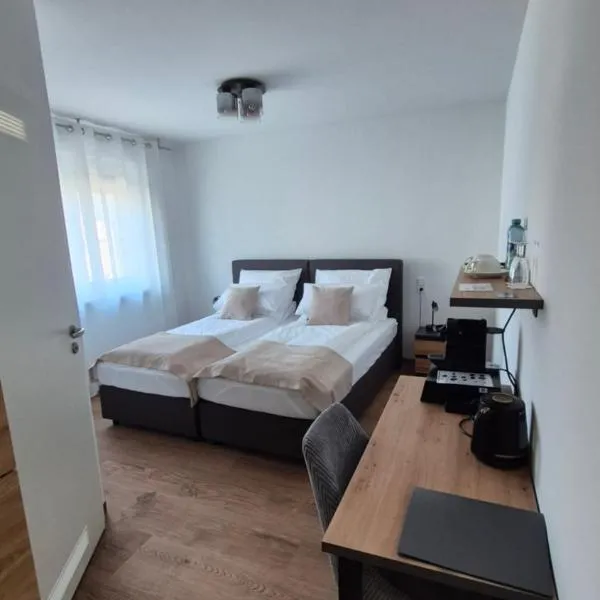Apartments Seibel Doppel-Zweibettzimmer mit Bad, Hotel in Reutlingen