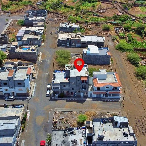 Casa Magui de Reis, hotel v destinaci Tarrafal