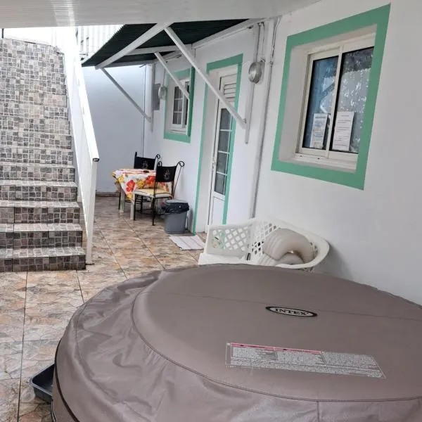 VILLA AU COEUR DE LA MARMITE, hotel v destinaci Sainte-Marie