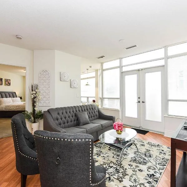 Amazing 2BR & 2BTH - Near Square One Mall, hotel in Mississauga