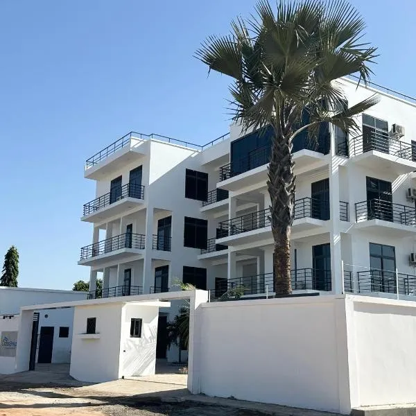 Ocean Breeze Luxury Apartments, hotell i Kololi