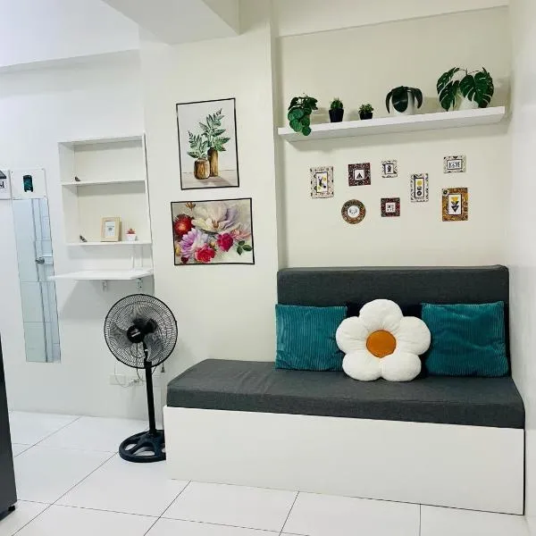 RiverBay 2 BR Apartment Naga City, hotel in Naga