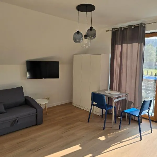Mała Przystań, hotel a Chęciny