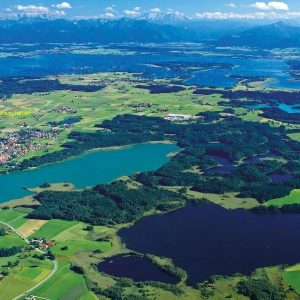 Wohnung Hartsee, hotel v destinaci Eggstätt