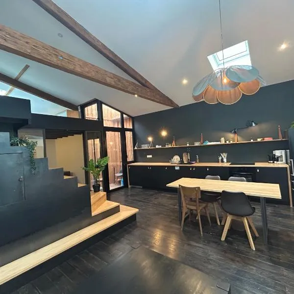 Loft contemporain, hotel v destinaci Bordeaux