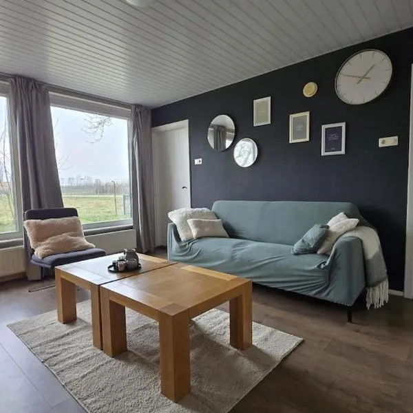 Huuske van Nijholt, Hotel in Veulen