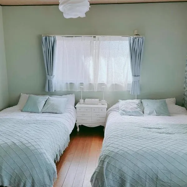 Airportside Chillhouse, hotel in Toyonaka