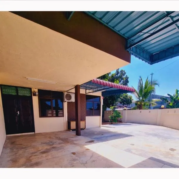 HomeStay with Serene Surrounding, hotel v destinaci Nibung Tebal