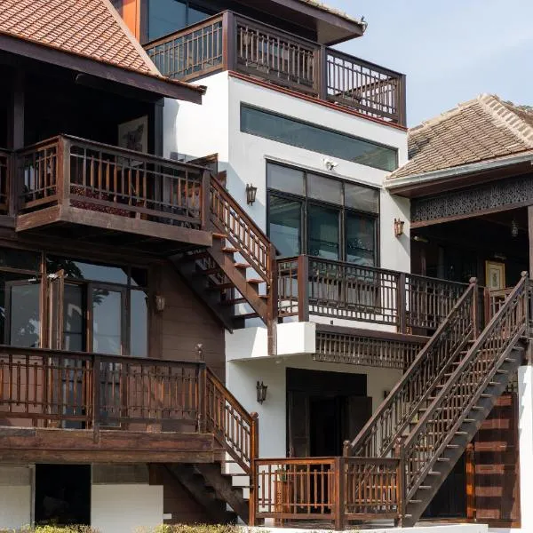 Akara House Sukhothai - Luxury Riverside Residence, hotel v destinaci Sukhothai
