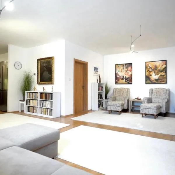 LuxTatras Apartment, hotel v destinaci Veľký Slavkov